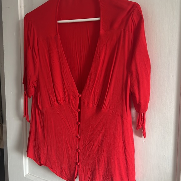 Lovely top for summer - Picture 2 of 2